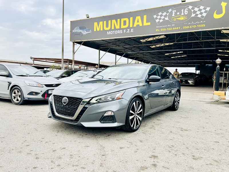 Nissan Altima SR 2019.   1N4BL4CVXKC12301863227775774722111