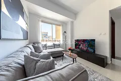 Near Park and Shopping Mall | Minimal 1BR