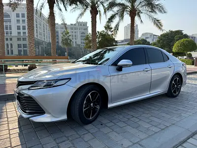 Toyota Camry Hybrid for sale in Dubai | dubizzle