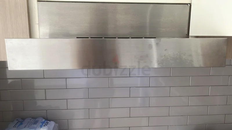 Kitchen cabinets and kitchen hood63220326759555112