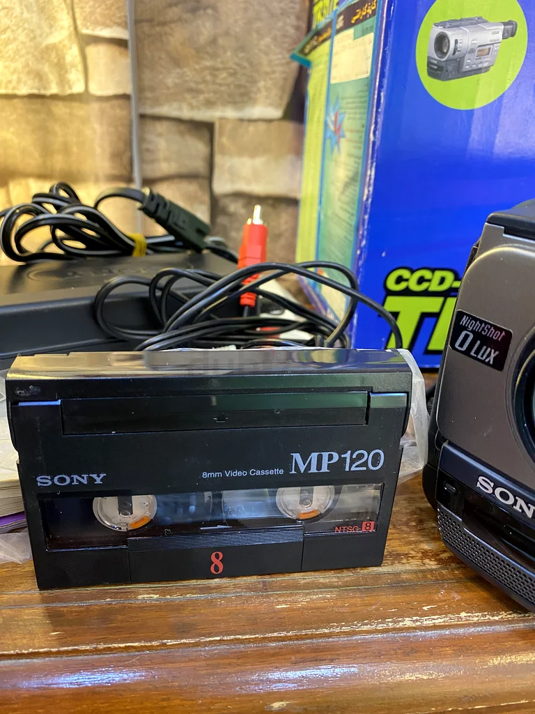 Video Camera Sony hi8 كميرا سوني63200656584962112