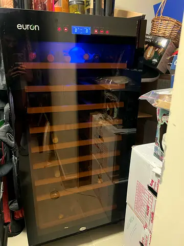 Euron Bevarge Cooler 80 Bottles Capicaty Temperature