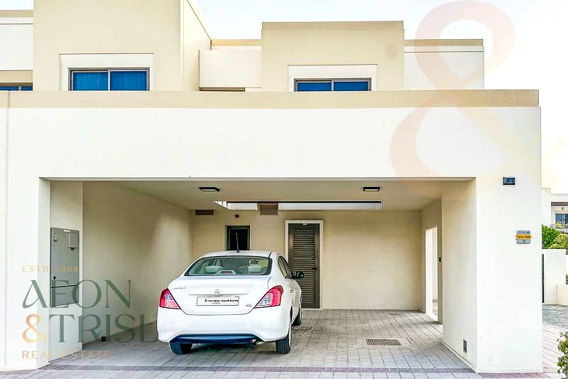 Naseem Townhouse | 4 Bed+Maid | Vacant corner unit62890345040386113