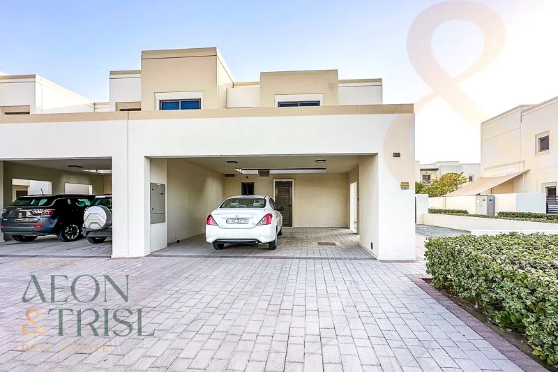 Naseem Townhouse | 4 Bed+Maid | Vacant corner unit62890345040386112
