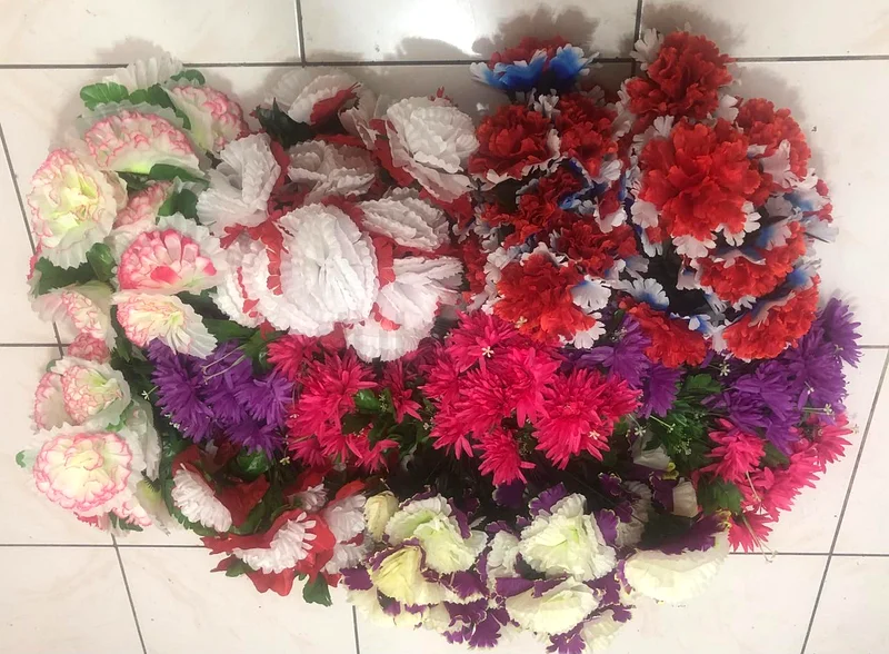 حُفَل زهور جديدة (13 قطعة) - بيع عاجل63220318684675112