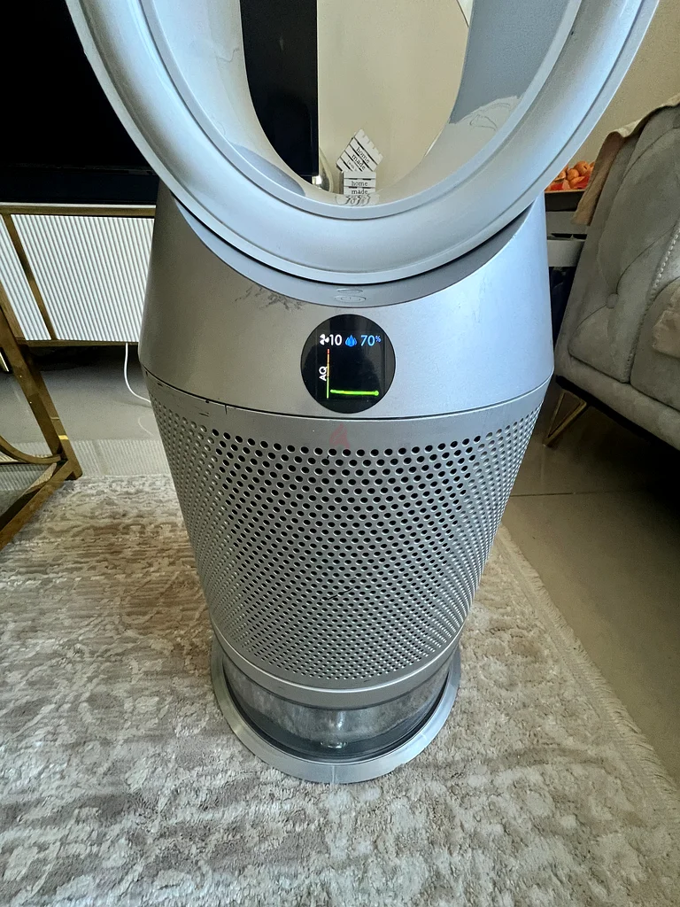 Dyson humidifier purifier and cool fan with water tank in perfect working condition632482503687691116