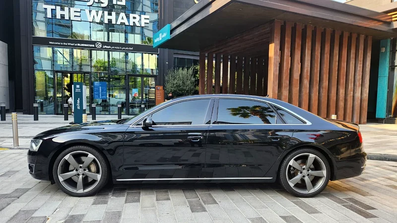 2014-Audi A8L-4.0L-8 Cyl -Full option-Excellent Condition63224791360387113