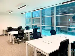 All-inclusive access to professional workspace for rent for 5 persons in Dubai, Supreme Court Chambe