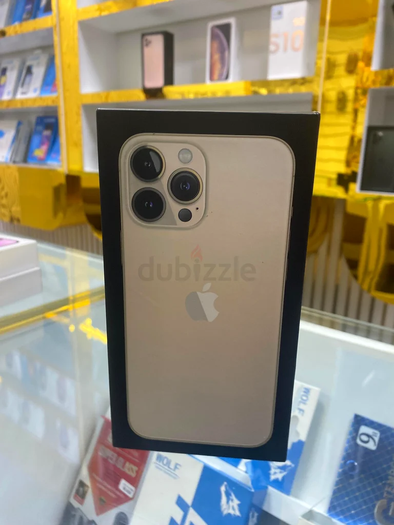 iPhone63180846143234112