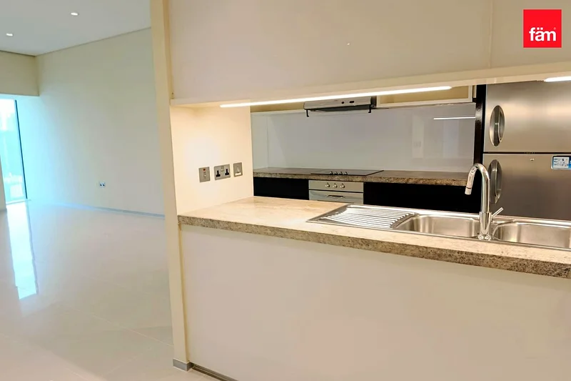 High-floor apt with stunning Emirates Towers views62890348520321112