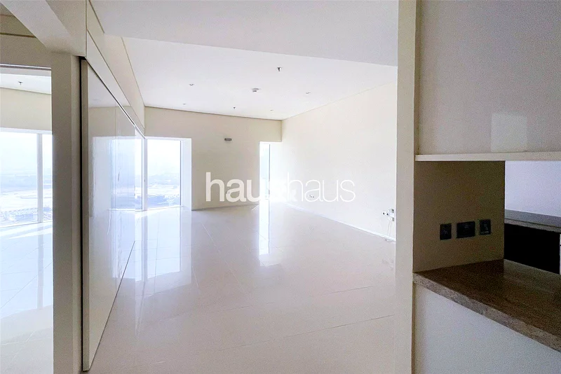 Next to Metro | Behind DIFC | Unfurnished62890348500995111