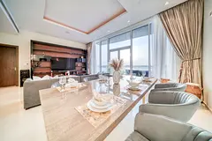 Vibrant Palm Lifestyle and Mediterranean Charm