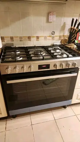 Bosch series 8 full gas coker 90x60cm 5barner oven with fan digital display