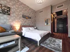 L-SHAPE ! NEXT TO METRO ! WITH STORE ! FURNISHED STUDIO