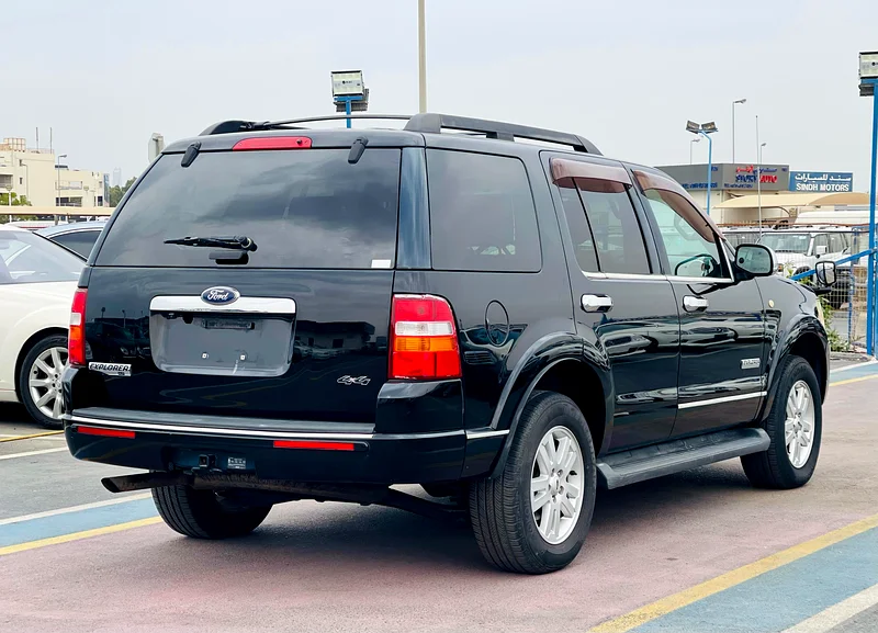 فورد إكسبلورر 2008 مظهر جيد مستوردة من اليابان باللون الأسود63149584022530114