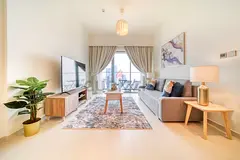 City Lights and Luxury Living, Close to Dubai Mall
