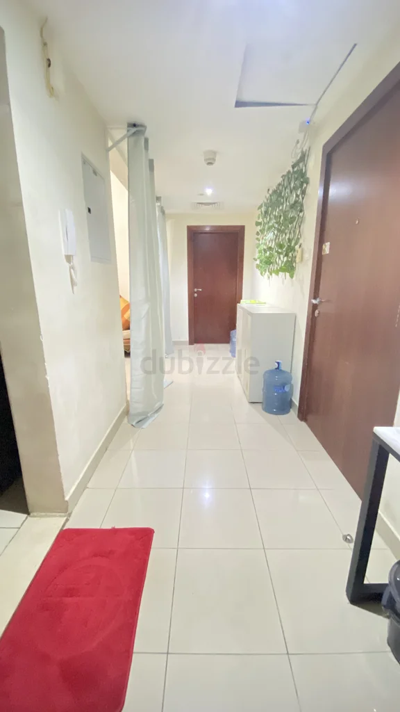 مساحة سرير متوفرة للسيدات الهنديات62865774703491112