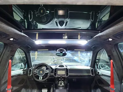 2013 Porsche CAYENNE — миниатюра 17
