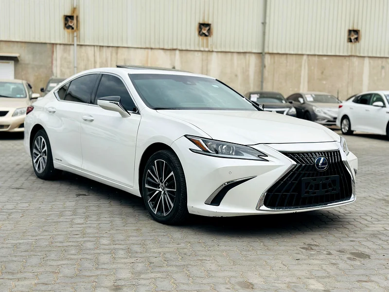 LEXUS ES-300H 202263150480479491112
