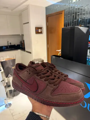 Nike SB City Of Love Burgundy 11 US