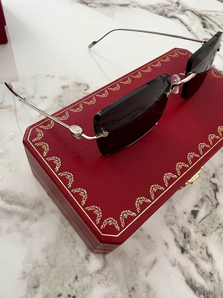 نظارات شمسية من كارتييه / فخامة، أناقة، وحِصرية62931670581763113