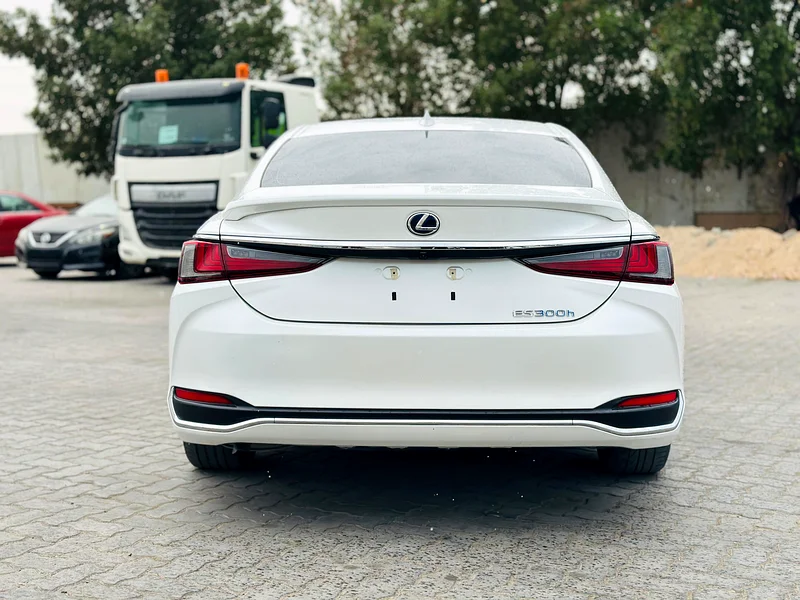 LEXUS ES-300H 202263150480479491113