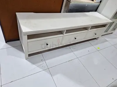 Tv table