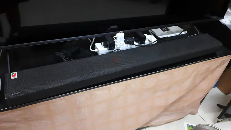 Samsung Soundbar Q700A_3.1.2 Dolby Atmos63263521366275111