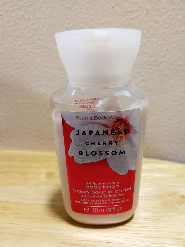 Bath  Body Japanese Cherry Lotion (88ml)632411315866911129