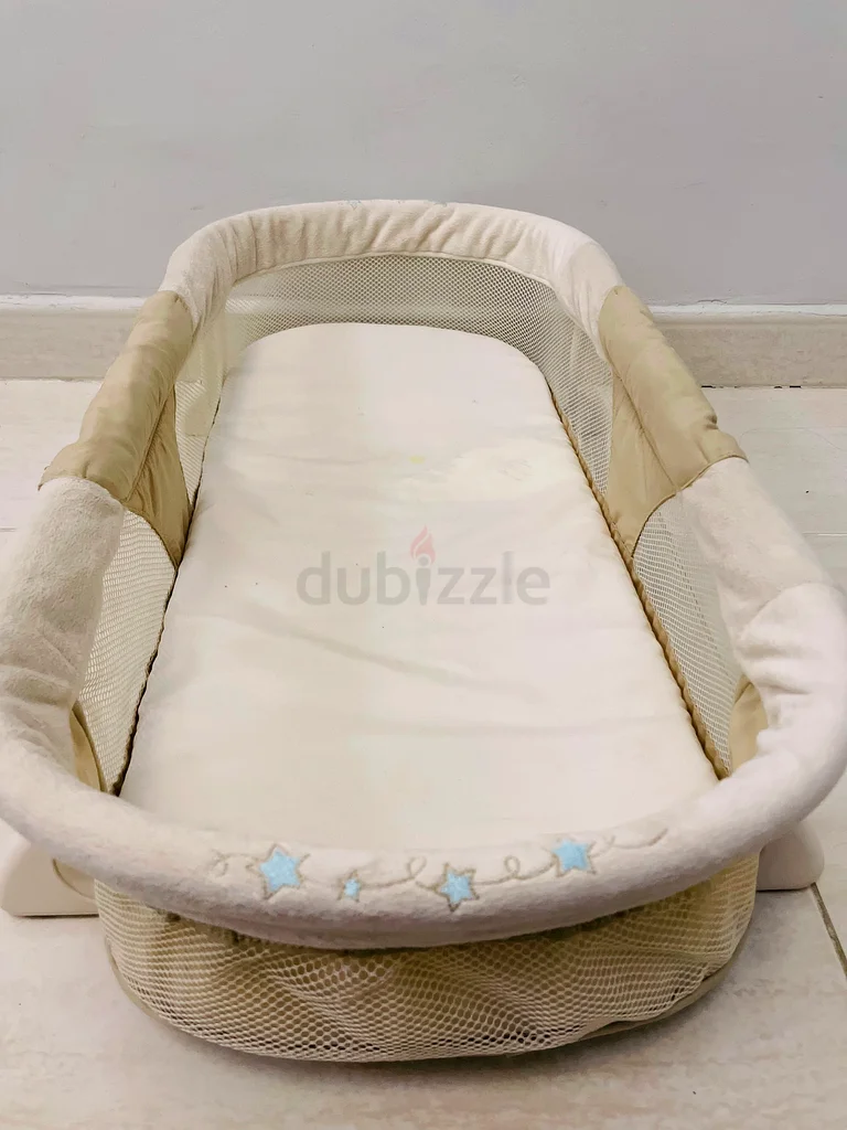 سرير الطفل63205363778562111
