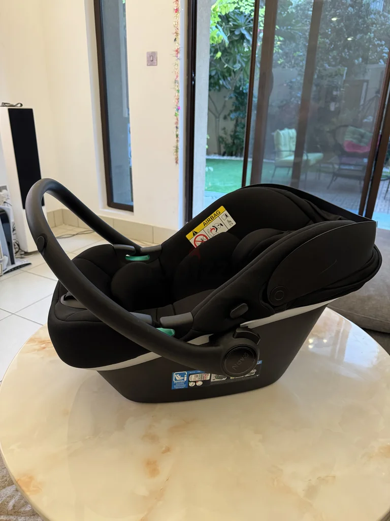 Baby car seat / cradle62865809827713112