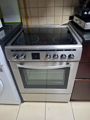 Hoover 4 hobs electric ceramic cooker 60cm