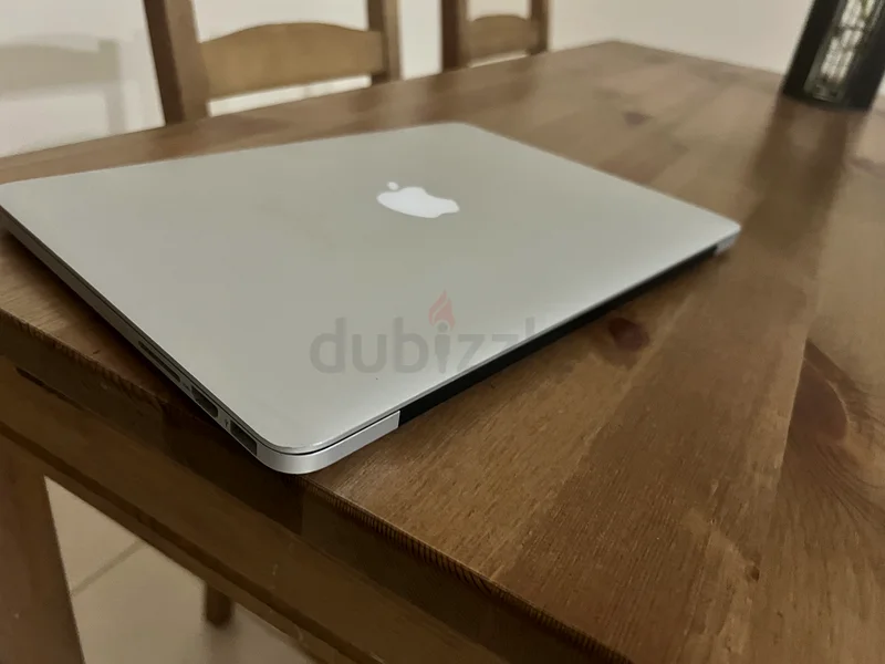 MacBook Pro63167117242499114