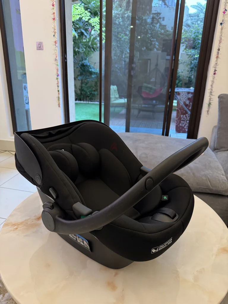 Baby car seat / cradle62865809827713114