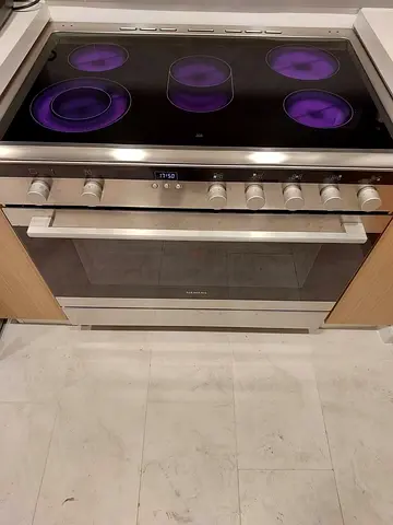 Siemens 5 hobs lasted digital model ceramic cooker 90cm