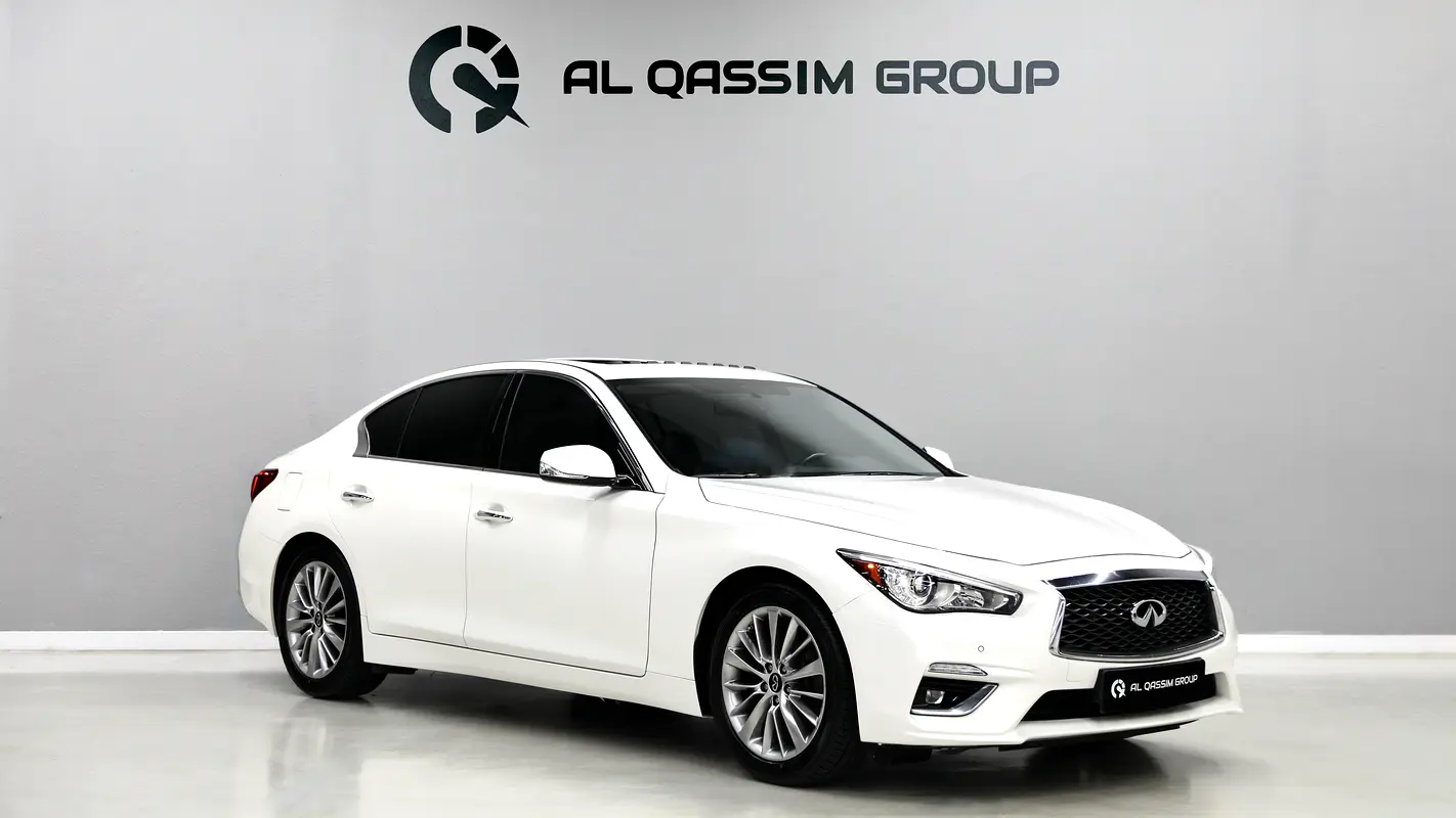 Infiniti Q50 2022 — photo 1 of 17