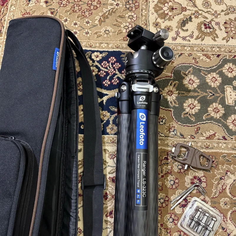 Leofoto LS-323C LH-40 Carbon Fiber Tripod 1.65m / 20kg Load63265098863234112
