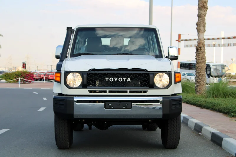 TOYOTA LAND CRUISER 4.5L DIESEL V8 STD MANUAL63165691689730111