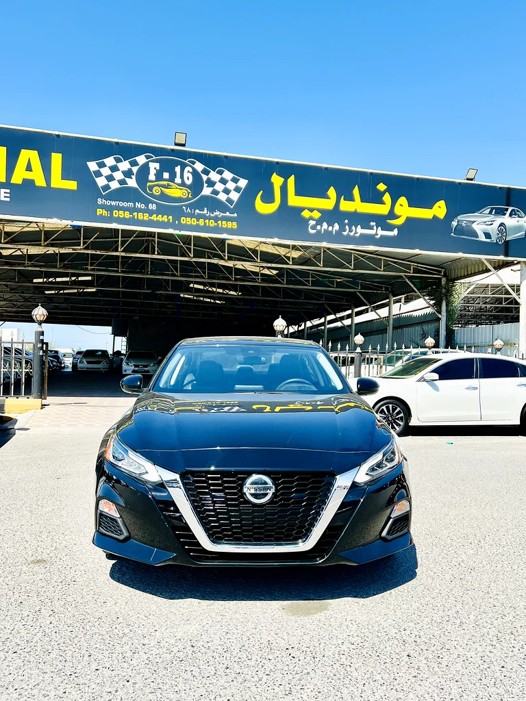 Nissan Altima SR 2021. 1N4BL4CV2MN31899163232621172098112