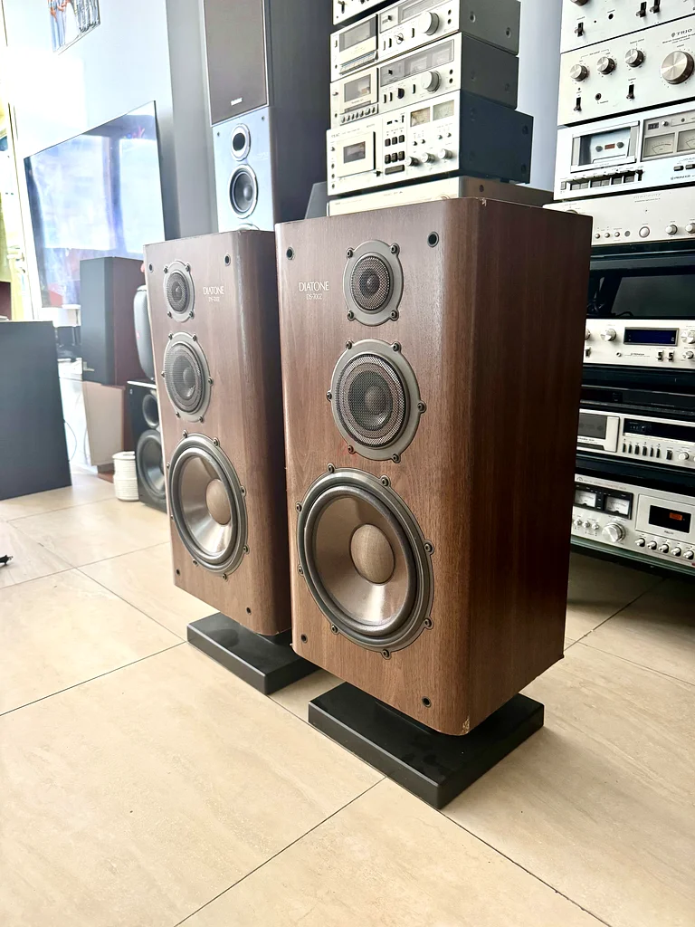 High quality Mitsubishi Diatone speakers dubizzle Dubai