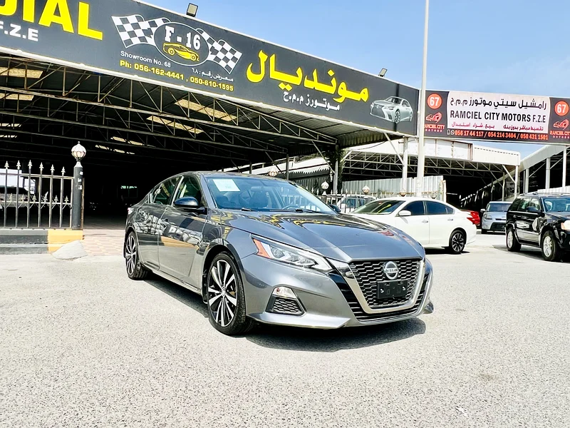 Nissan Altima SR 2019.  1N4BL4CV4KC12622363227775787393111