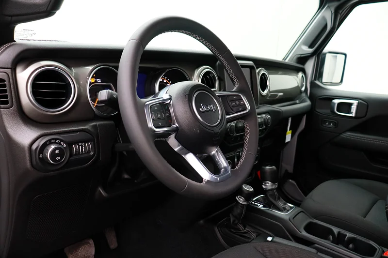 2023 WRANGLER SAHARA OFF-ROAD EDITION63152288621185113