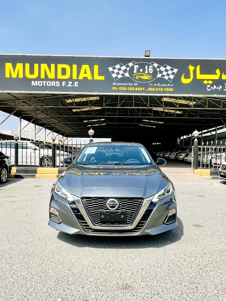 Nissan Altima SR 2019.  1N4BL4CV4KC12622363227775787393112