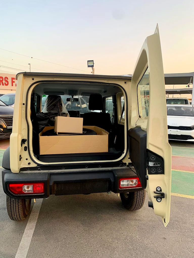 SUZUKI JIMNY GCC AT GLX  1.5L, 3 DOORS,63176619802625113