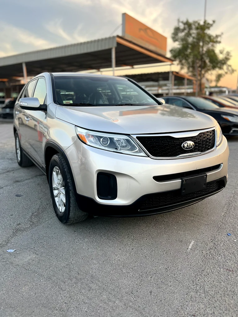 KIA SORENTO - 2.463398628668929112