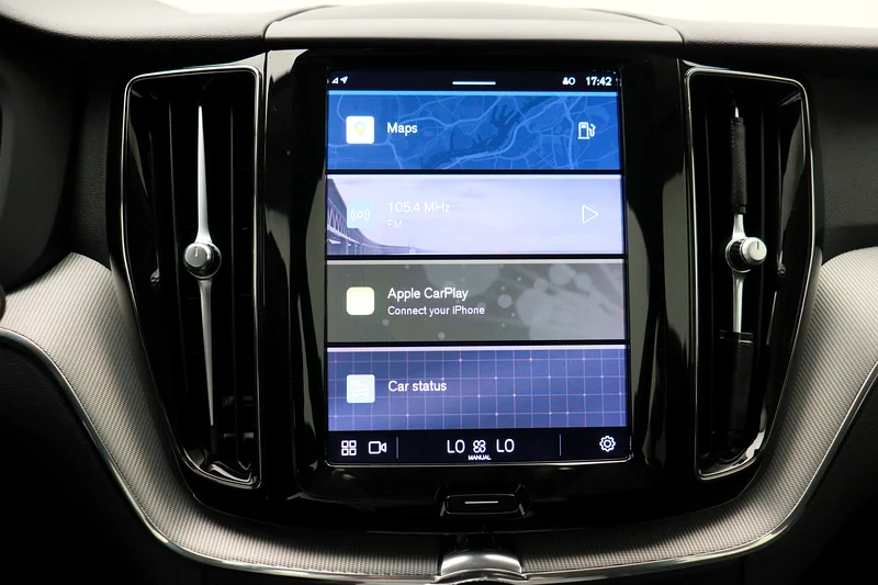 2023 XC60 B5 كور - معتمد من شركة الفطيم63221300622339114