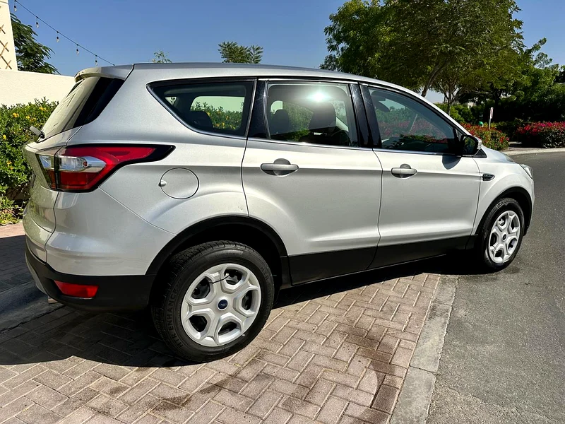 فورد إسكيب 2019 بمحرك 2.5 لتر، فئة S، مناسبة لدول مجلس التعاون الخليجي، كيلومترات منخفضة جدًا، سجل صيانة كامل من الوكالة، لا تحتوي على أي حوادث أو سيول، مع مفتاحين63167556542337113