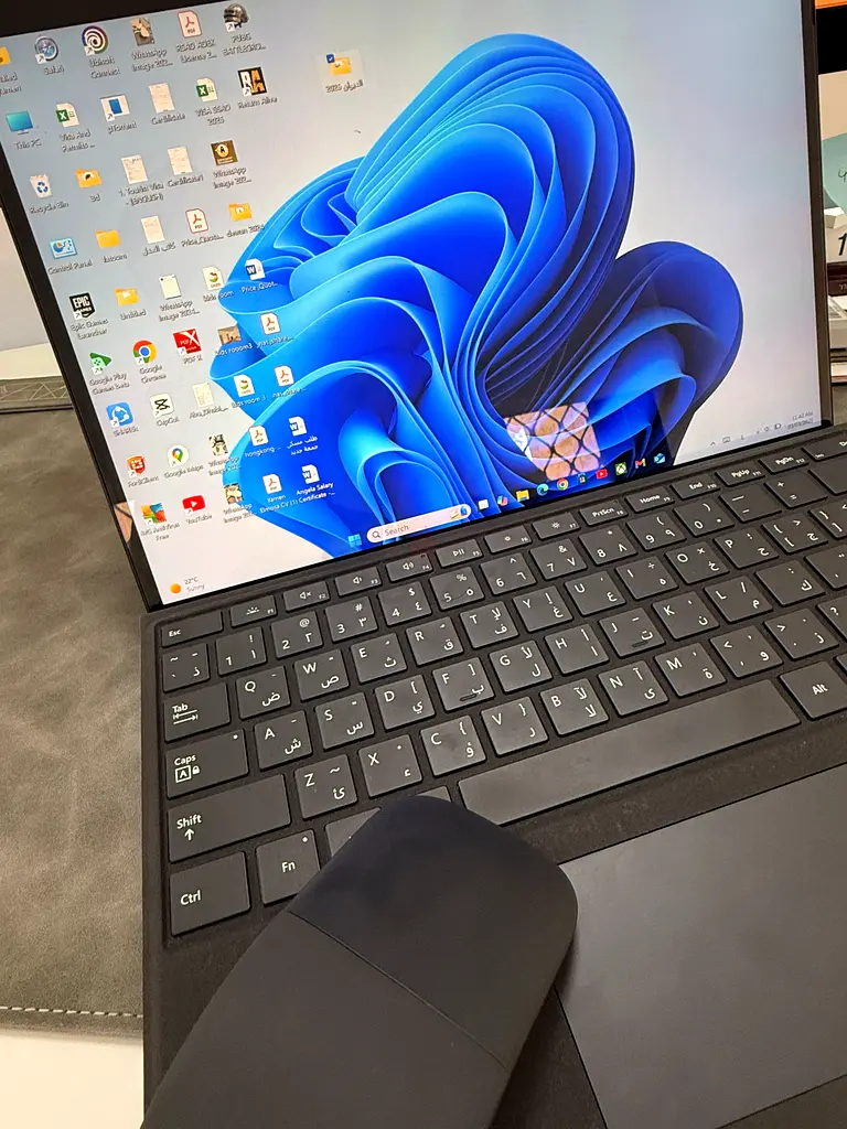 Microsoft Surface 963255528590595110