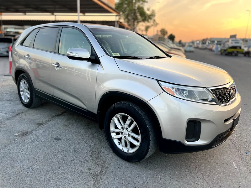 KIA SORENTO - 2.463398628668929113