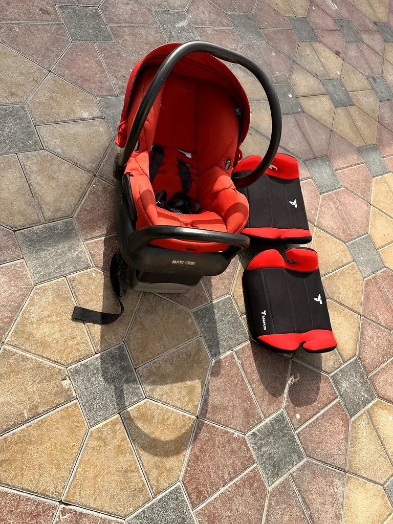 car seat from the Maxi-Cosi63204865998082111